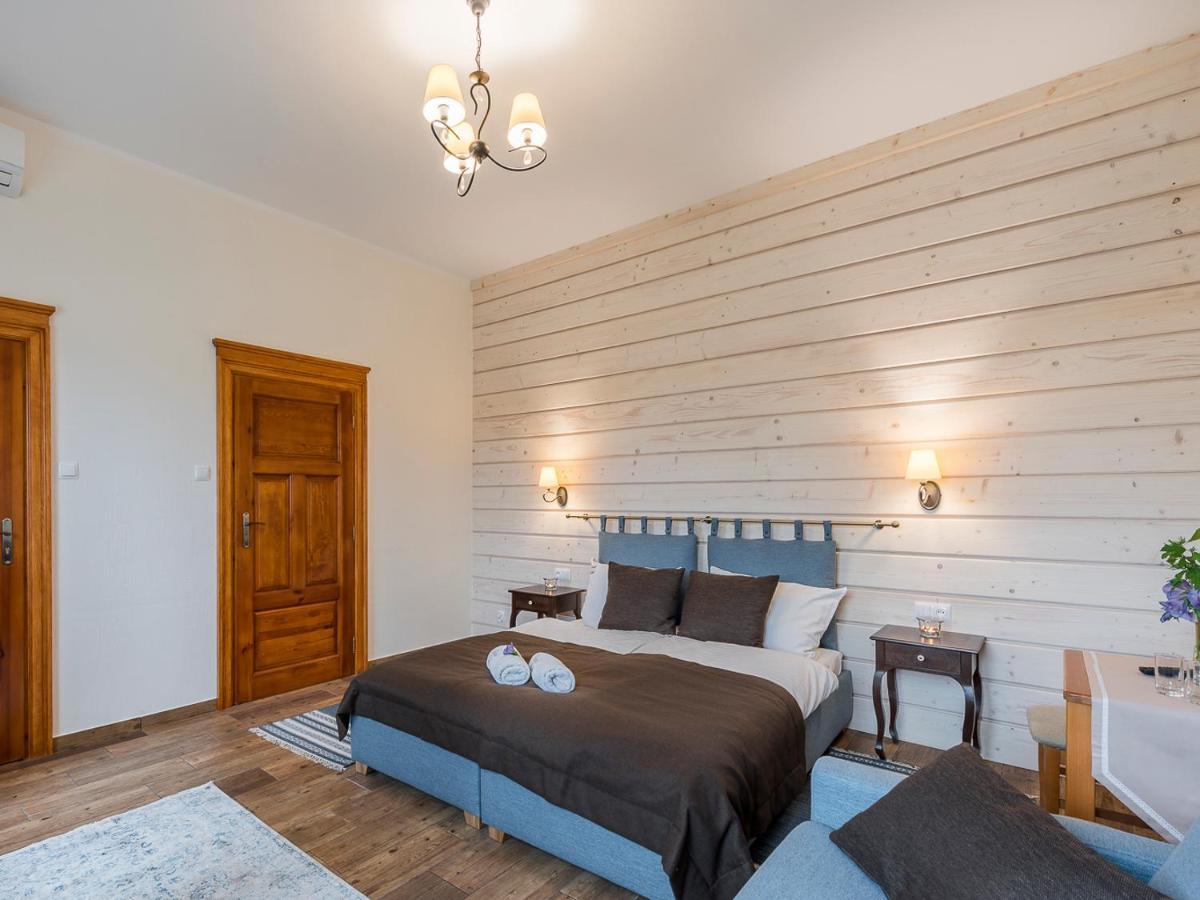 Dworek Polski 3*